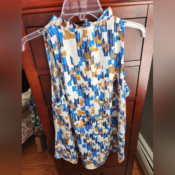 Cabi Tank Top - Picture 2 of 2